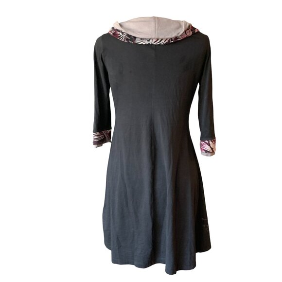 EVE LAVOIE - Black midi dress burgundy / grey details birds print- v-neck medium - Picture 6 of 7